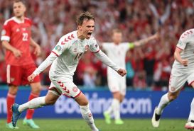 Soi kèo phạt góc Séc vs Đan Mạch, 23h 3/7 Euro 2021