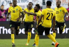 Soi kèo phạt góc Jamaica vs Suriname 5h30 13/7 bảng C Concacaf Gold Cup