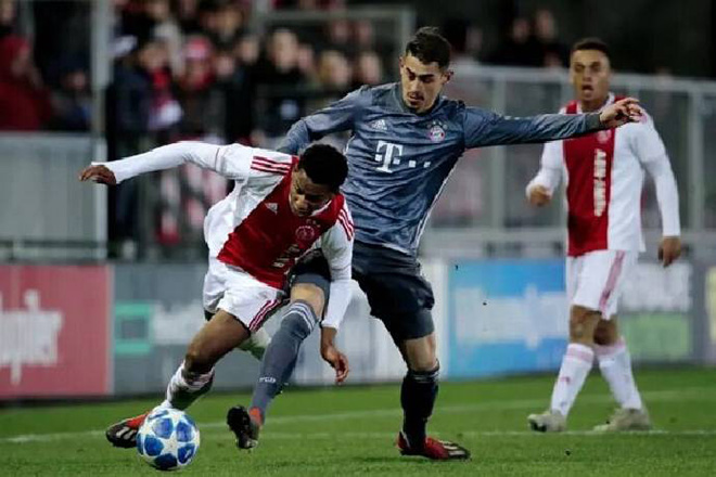 Video Highlight Bayern vs Ajax