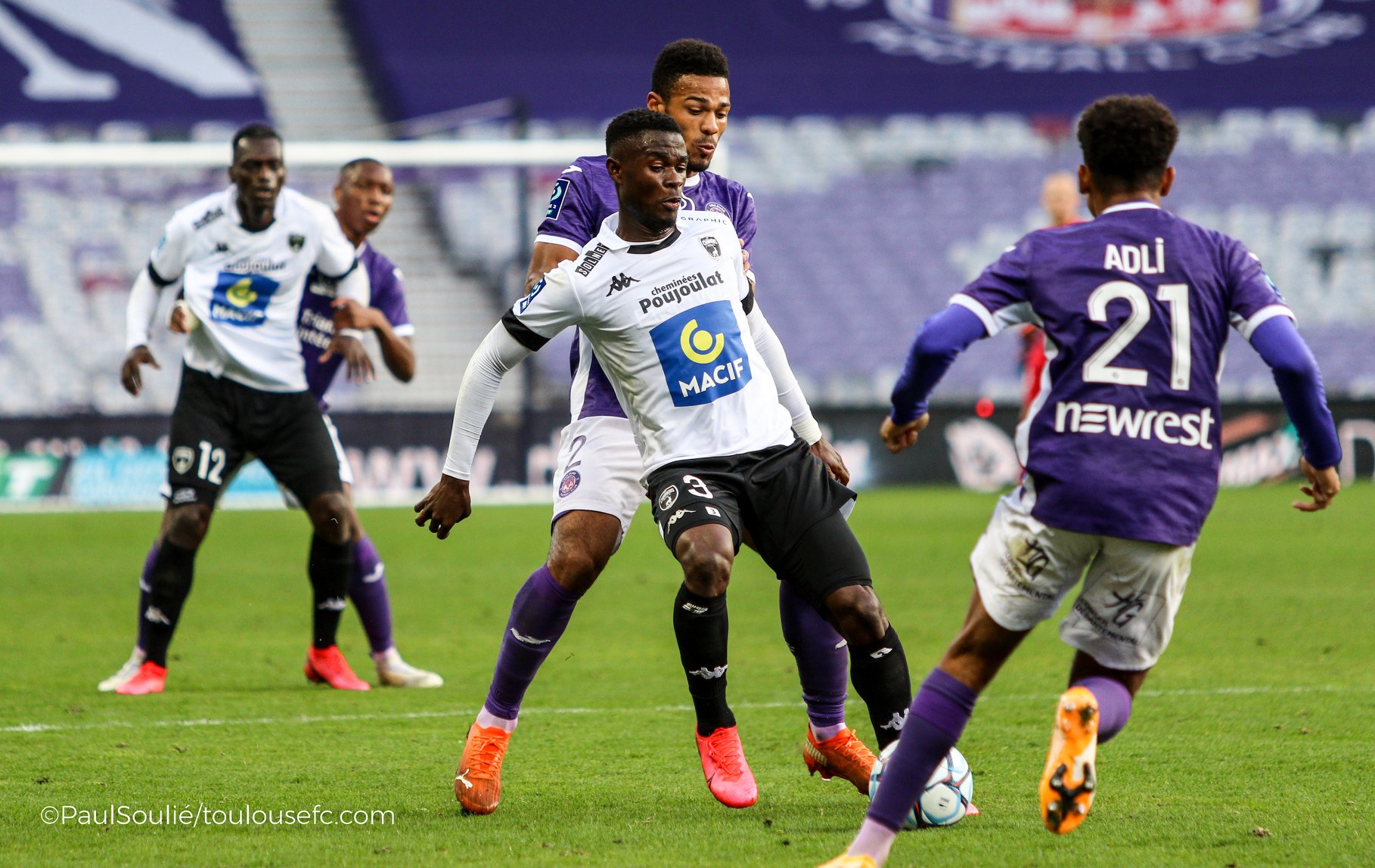 soi keo chau a Niort vs Toulouse