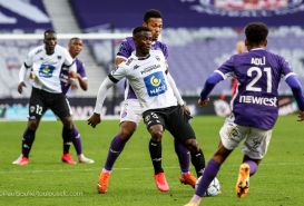 Soi kèo Niort vs Toulouse, 2h45 7/12 dự đoán kết quả vòng 17