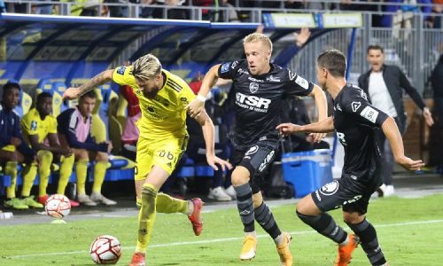 Soi kèo Pau FC vs Amiens, 01h00 ngày 6/11 dự đoán kết quả vòng 14